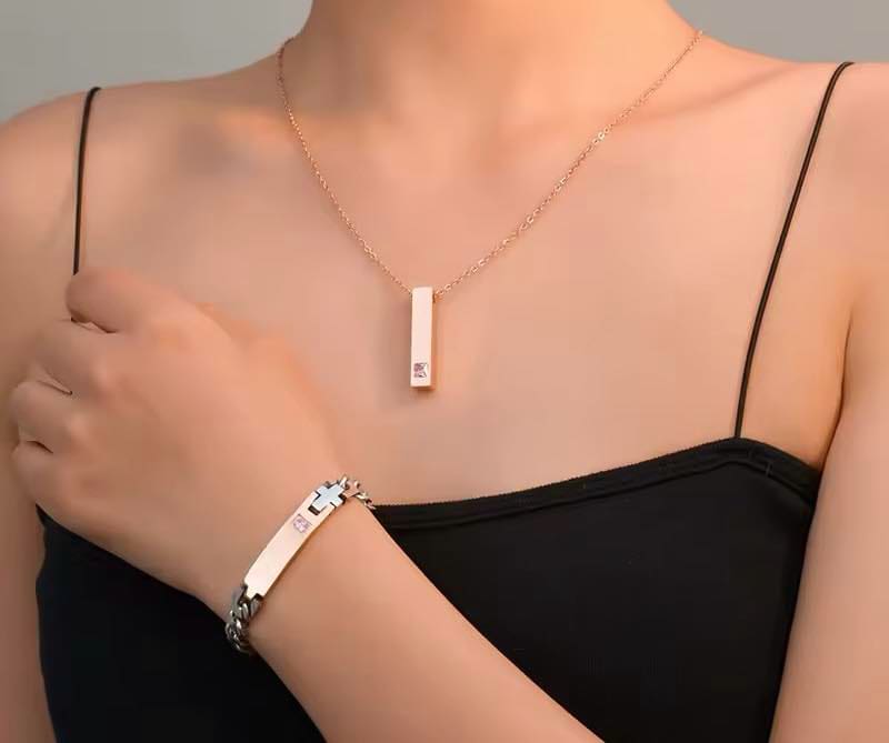 розов комплект колие и гривна с розов цирконий подарък