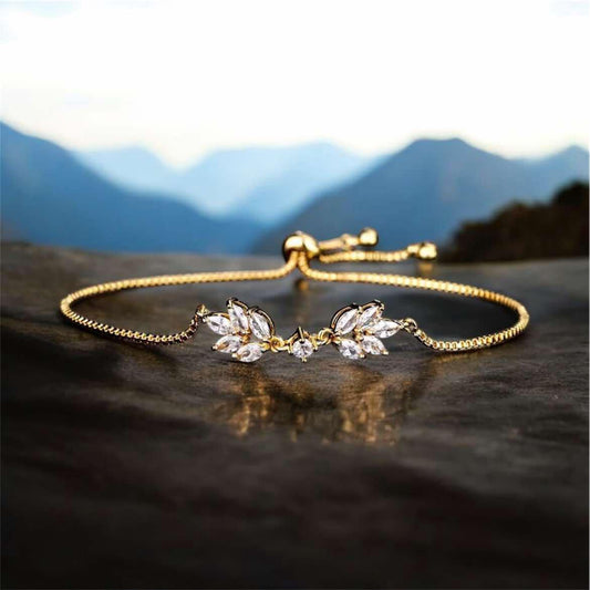 гривна за ръка с пеперуда от цирконии подарък