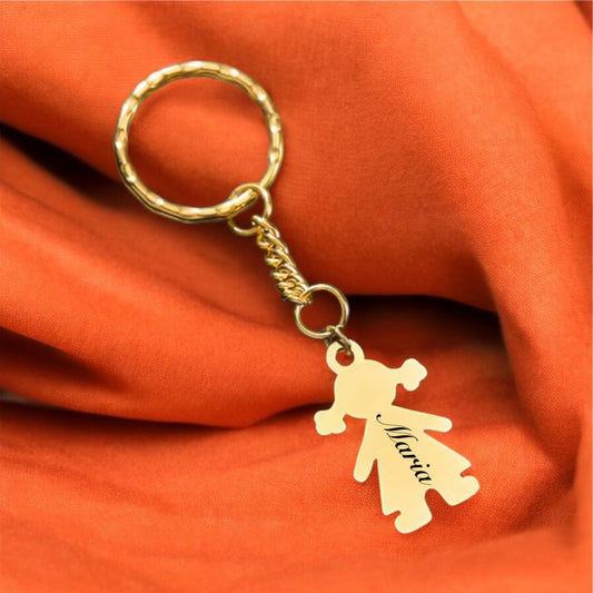 Ключодържател с дете момиче с гравирано име подарък