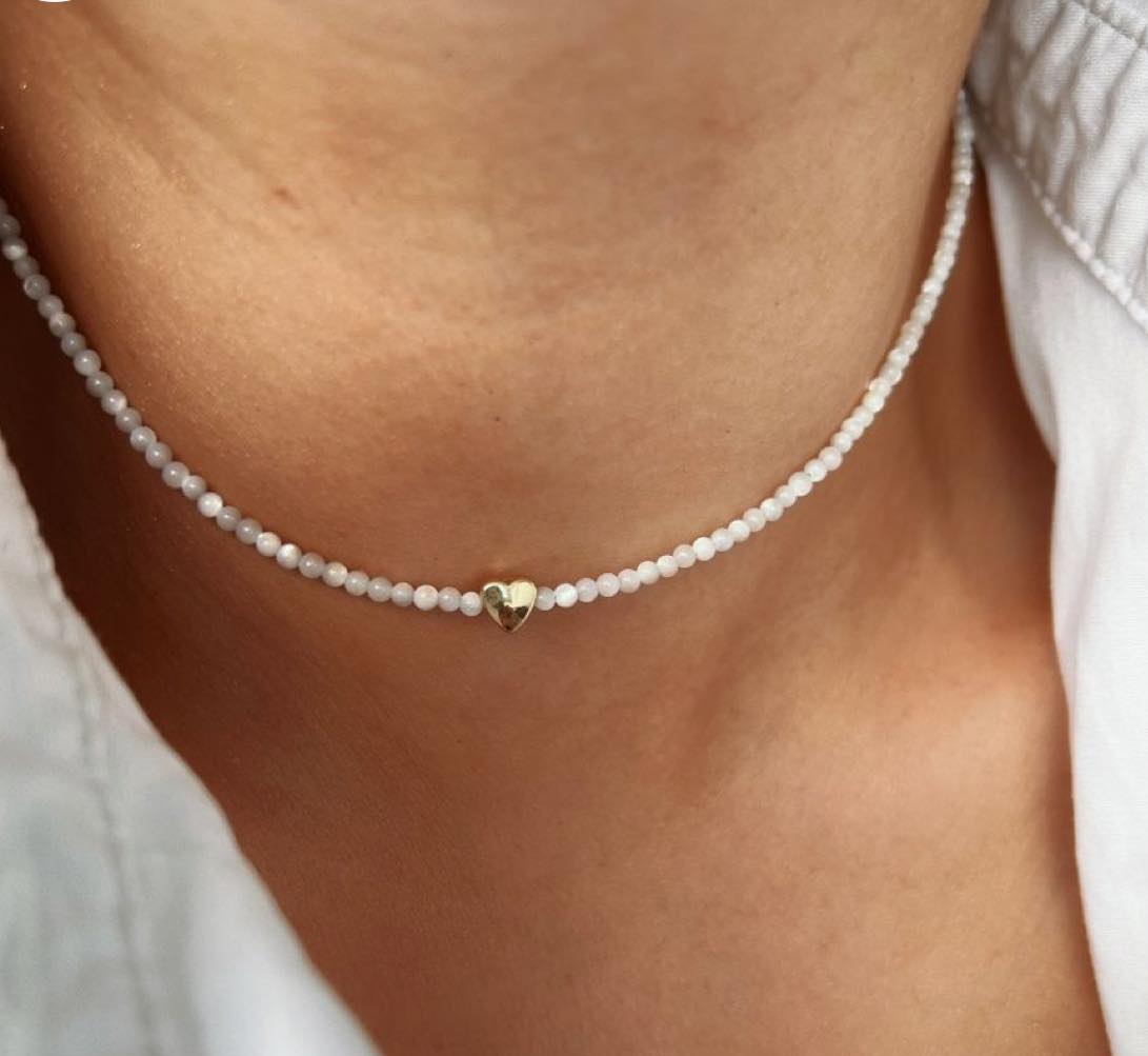 Колие по врата със седеф и сърчице подарък
