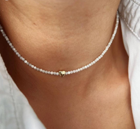 Колие по врата със седеф и сърчице подарък