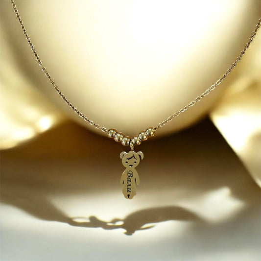 гравирано колие с момиче с име подарък