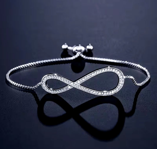 гривна за ръка с безкрайност от цирконии подарък